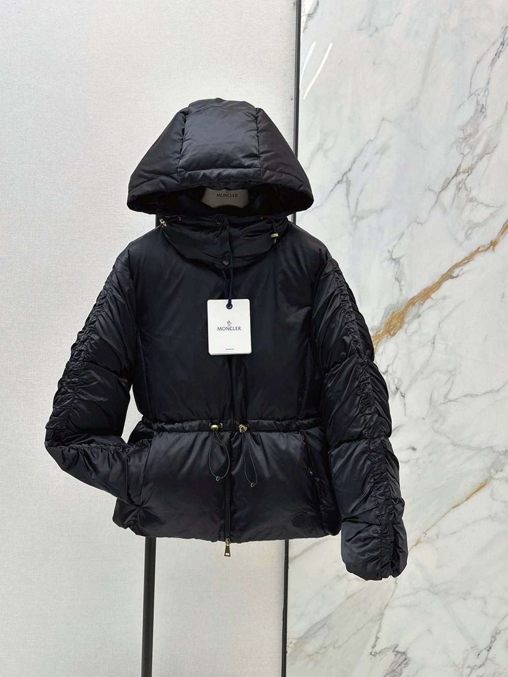 Moncler Black Drawstring Waist Hooded Puffer